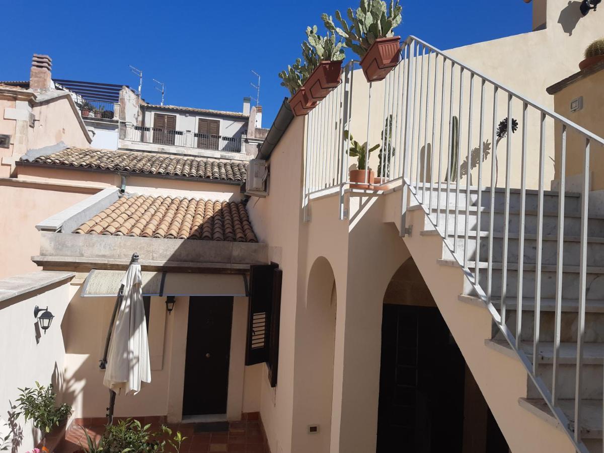 锡拉库扎La Casa Di Sarah别墅 外观 照片